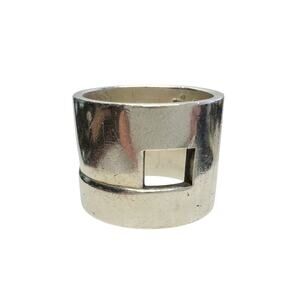 Gucci Geometric G Wide Sterling Silver Ring - size 7